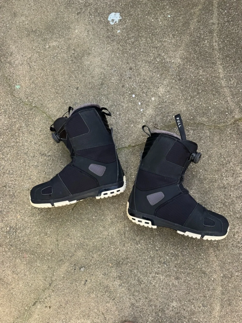 Salomon Savage BOA Snowboard Boots Mens Size 7.5 Black Snow Boots Winter Gear
